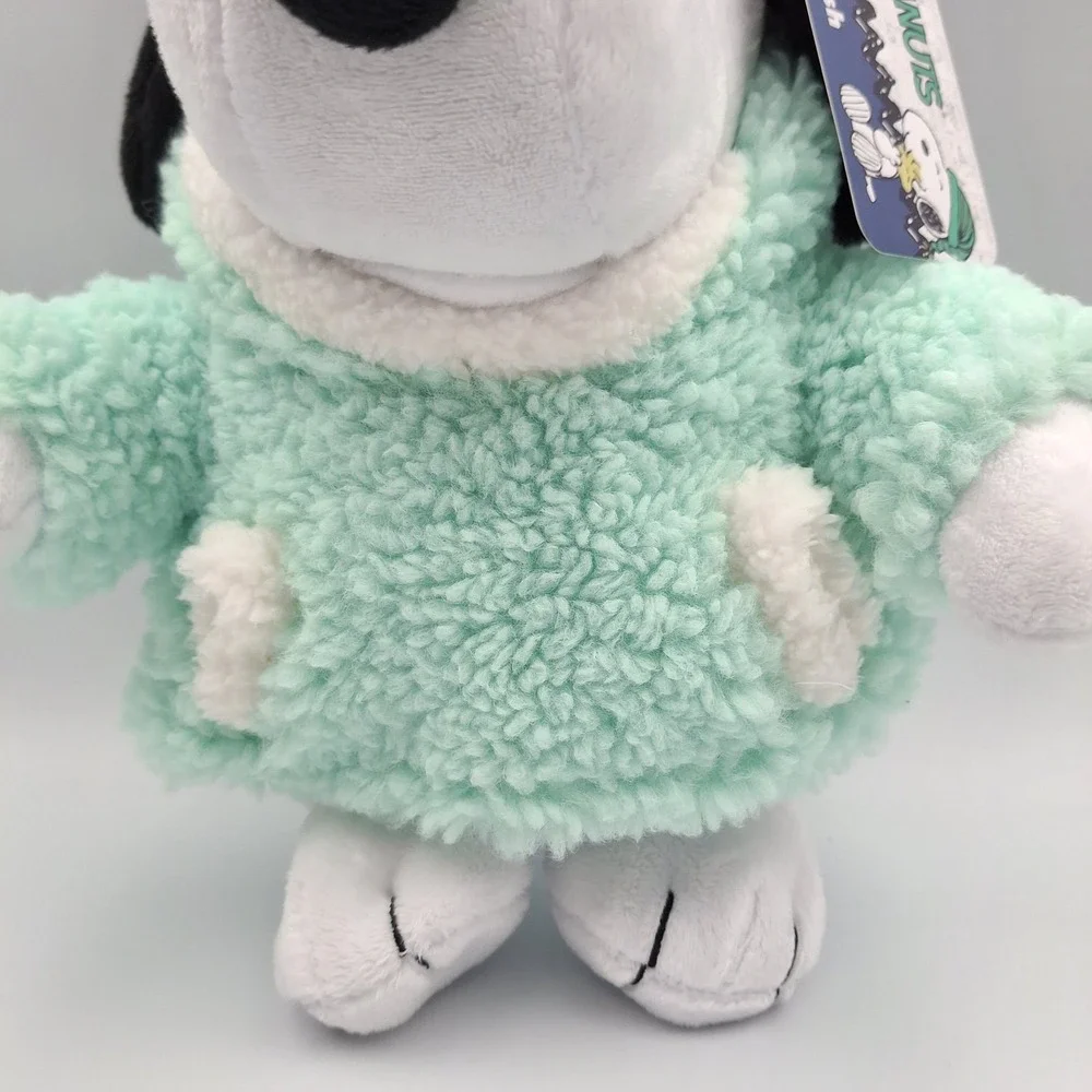 Peanuts Winter Snoopy‎ Plush with Green Hoodie Fleece Jacket 2024 Whit Tag Ruz